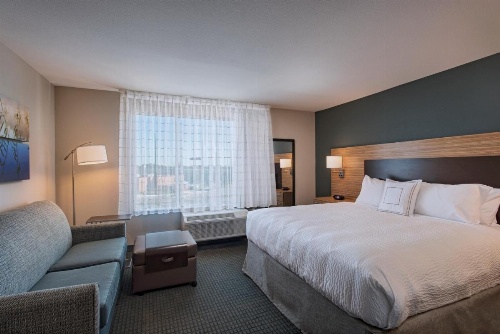 TownePlace Suites by Marriott Lakeland image 9
