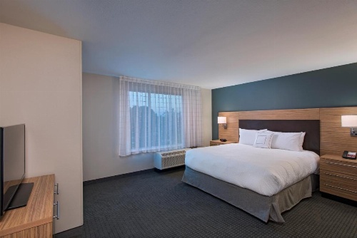 TownePlace Suites by Marriott Lakeland image 11